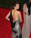 Nina Dobrev ニーナ・ドブレフ