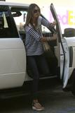 th_62658_celebrity_paradise.com_TheElder_AlessandraAmbrosio2011_04_01_outandaboutinLosAngeles58_122_63lo.jpg