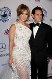 th_02606_celebrity_paradise.com_TheElder_JenniferLopez6_122_89lo.jpg